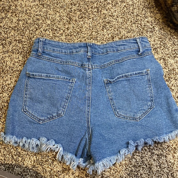 distressed denim shorts - Picture 6 of 6